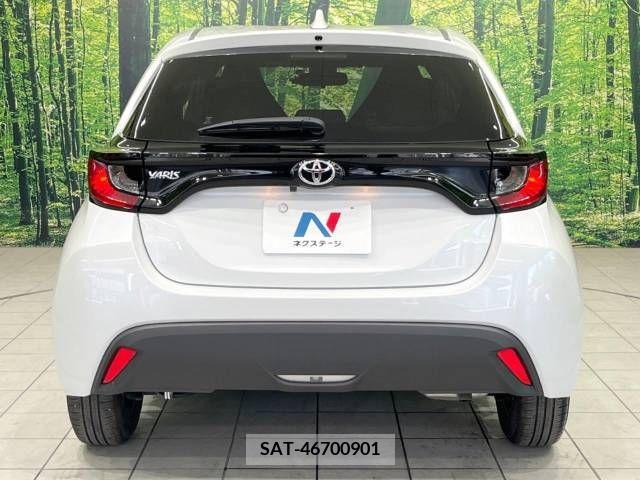 Toyota YARIS 2023-06 371440-15