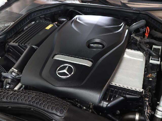 Mercedes Benz C-CLASS 2016-03 25383-5