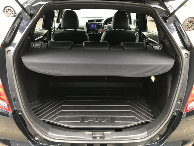 Honda FIT HYBRID 2018-11 11193-13