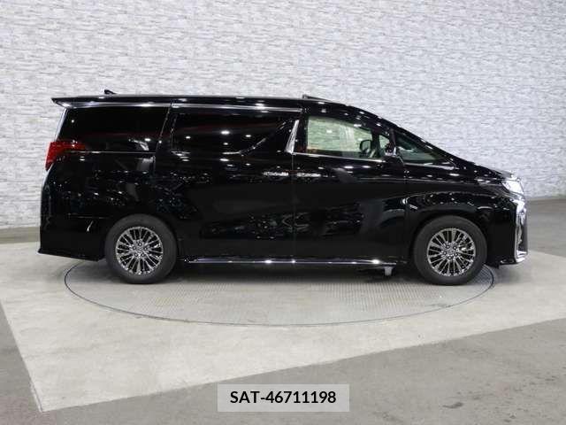Toyota ALPHARD 2019-09 379821-13