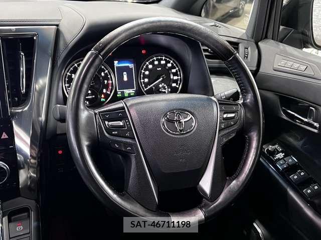 Toyota ALPHARD 2019-09 379821-18