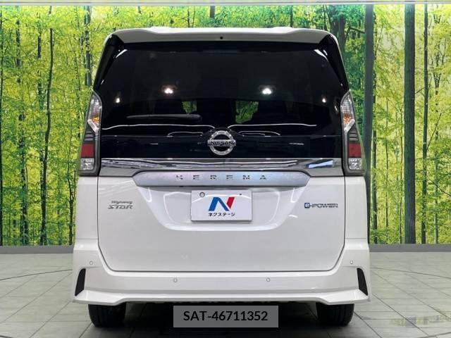 Nissan SERENA 2018-08 324972-16