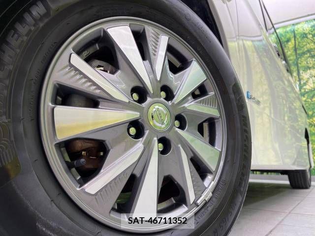 Nissan SERENA 2018-08 324972-14