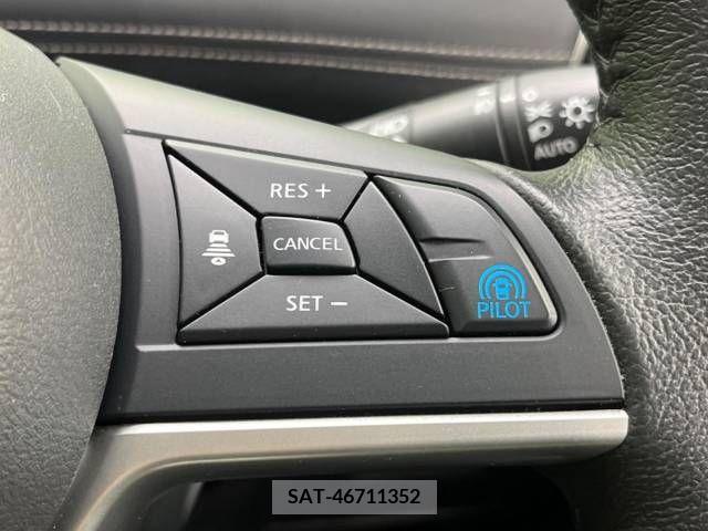 Nissan SERENA 2018-08 324972-6