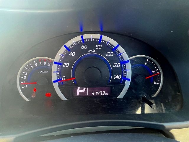 Suzuki WAGON R 2013-10 17004-7