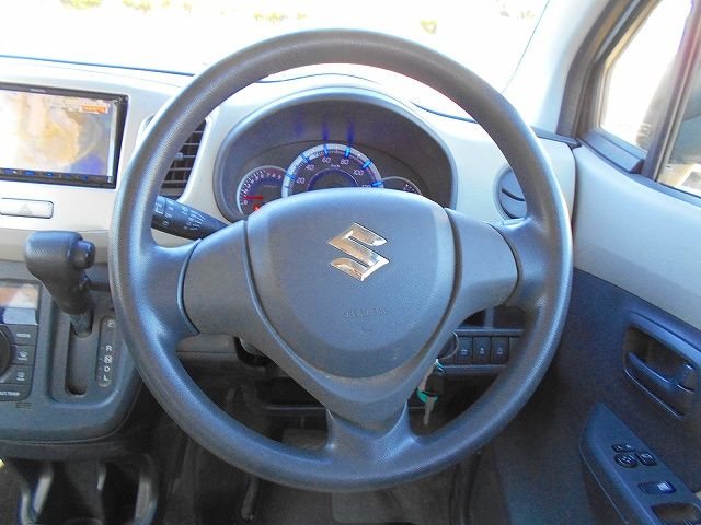Suzuki WAGON R 2013-10 17004-13