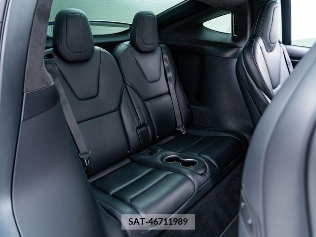 Tesla MODEL X 2019-06 208641-1