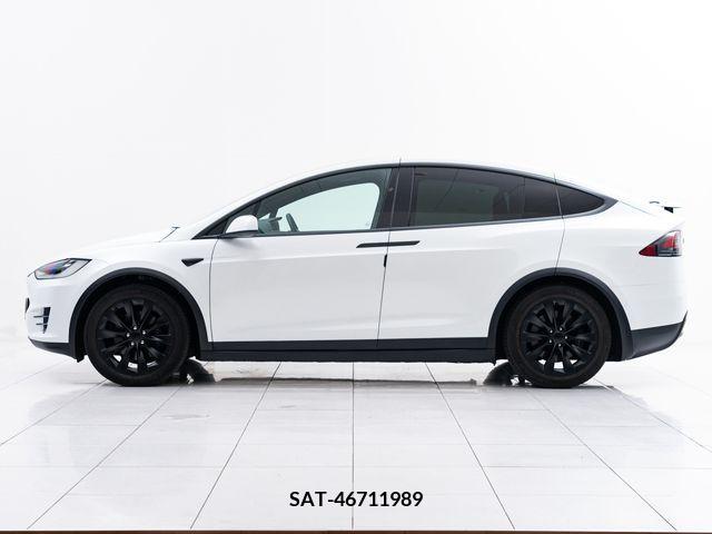 Tesla MODEL X 2019-06 208641-5