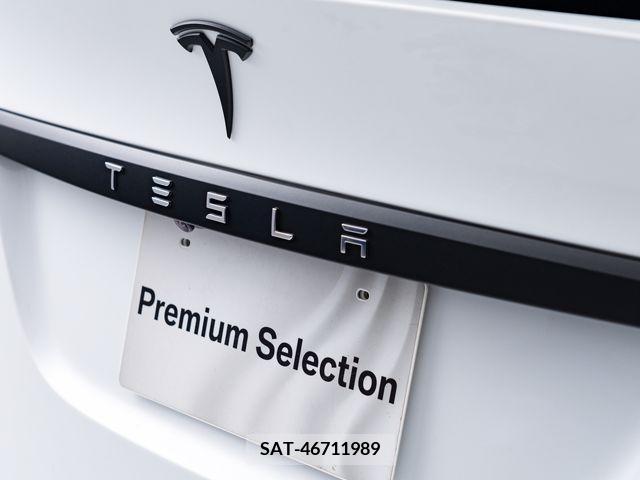 Tesla MODEL X 2019-06 208641-13