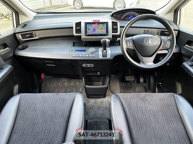 Honda FREED 2015-07 211877-1