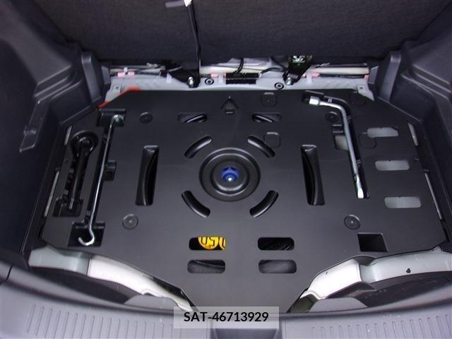 Toyota AQUA 2021-09 206139-26