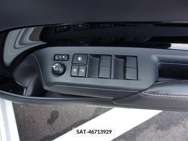Toyota AQUA 2021-09 206139-18