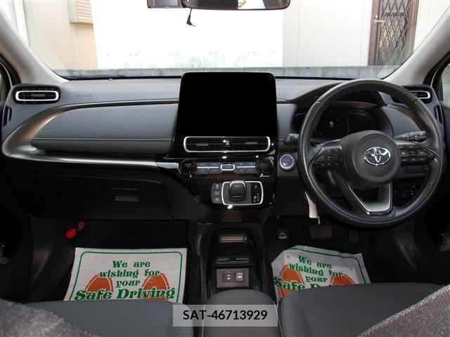 Toyota AQUA 2021-09 206139-12