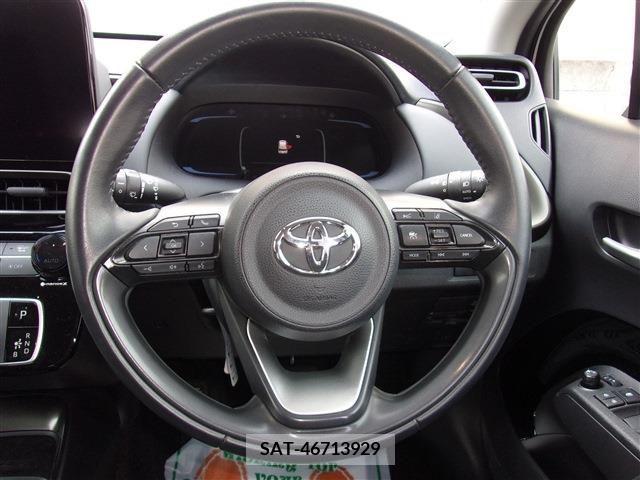 Toyota AQUA 2021-09 206139-13