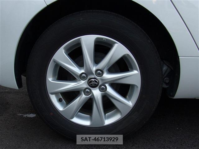 Toyota AQUA 2021-09 206139-11