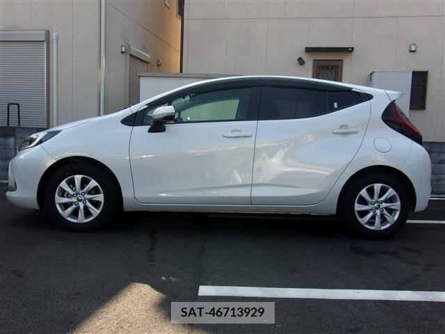 Toyota AQUA 2021-09 206139-5
