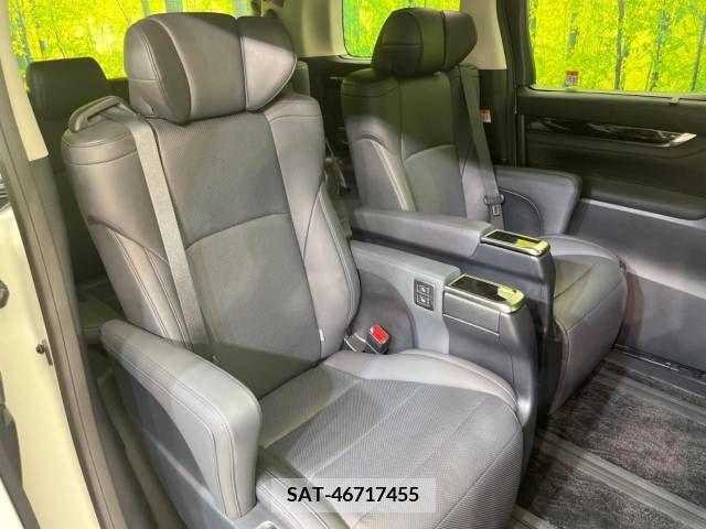 Toyota ALPHARD 2022-10 340198-9