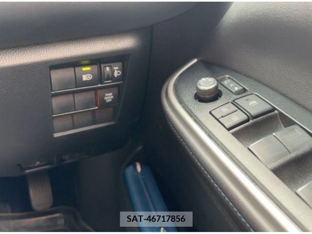 Toyota VOXY 2022-05 332866-12