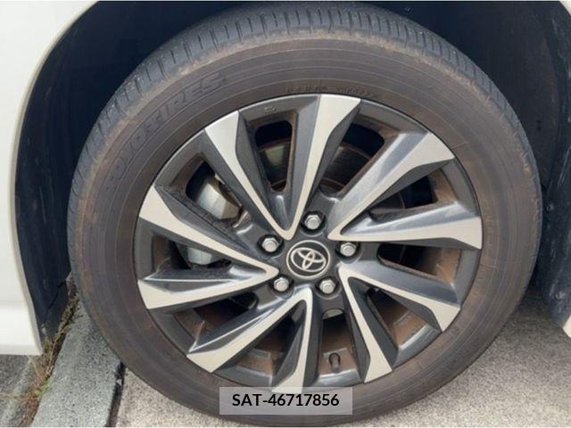 Toyota VOXY 2022-05 332866-17