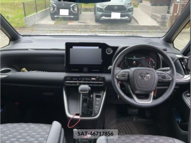 Toyota VOXY 2022-05 332866-1
