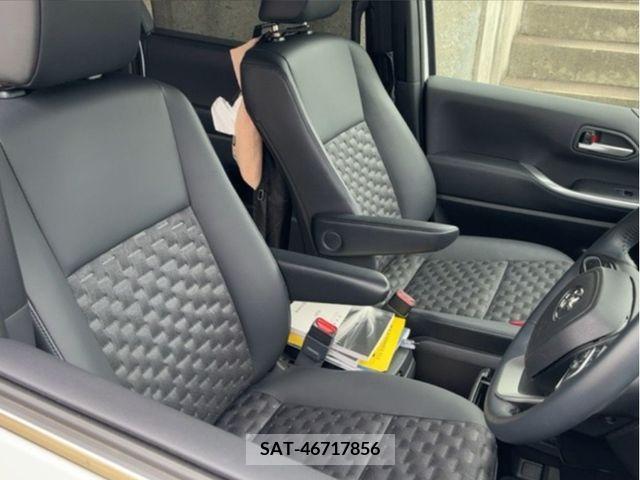 Toyota VOXY 2022-05 332866-4