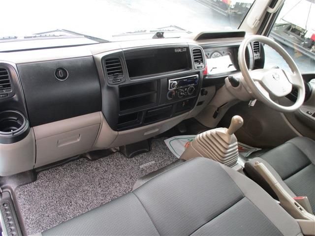 Nissan ATLAS 2014-03 900-22