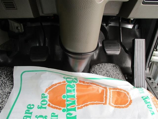 Nissan ATLAS 2014-03 900-12