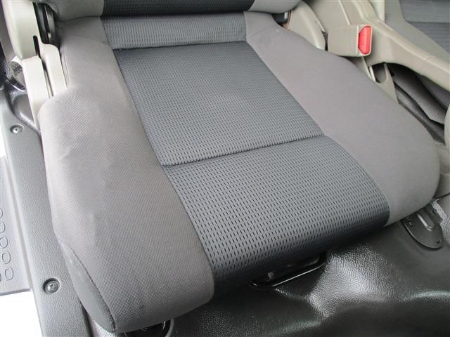 Nissan ATLAS 2014-03 900-15