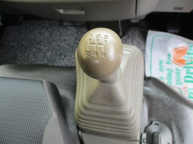 Nissan ATLAS 2014-03 900-11