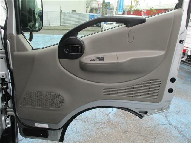 Nissan ATLAS 2014-03 900-20