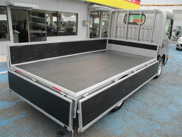 Nissan ATLAS 2014-03 900-6