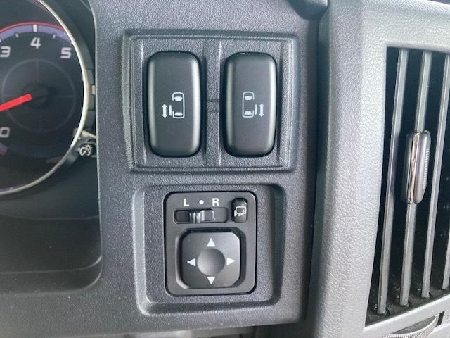 Mitsubishi DELICA D5 2008-03 2792-15