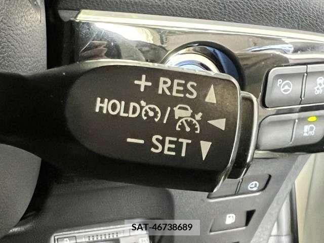 Toyota PRIUS PHV 2018-04 215990-17