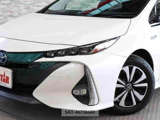 Toyota PRIUS PHV 2018-04 215990-14