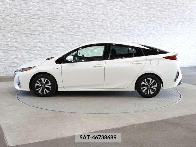 Toyota PRIUS PHV 2018-04 215990-10