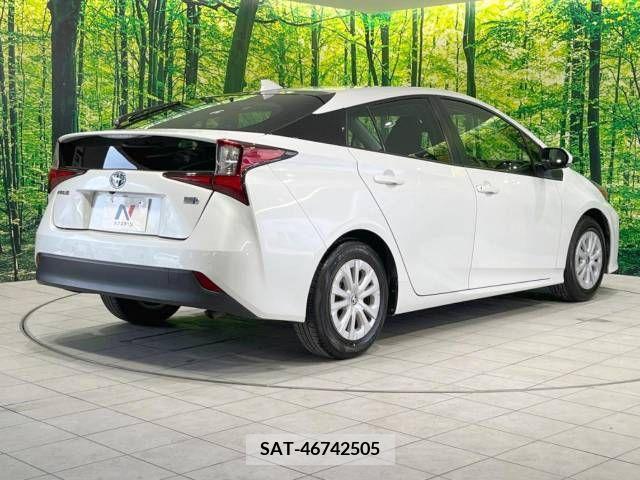 Toyota PRIUS 2022-07 322492-17