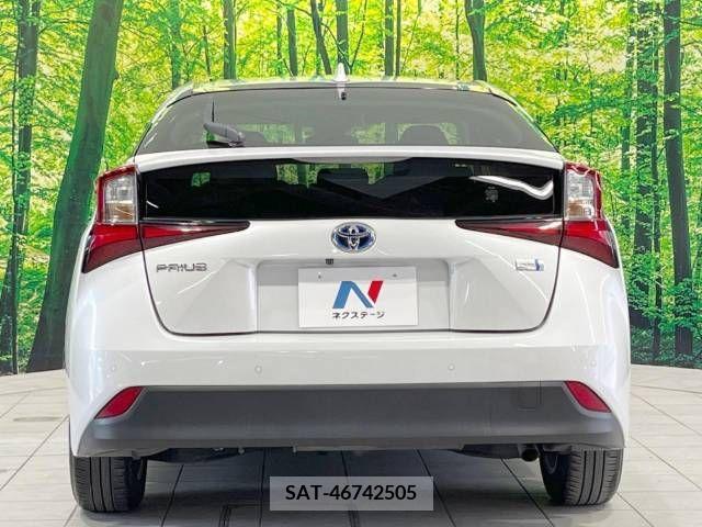 Toyota PRIUS 2022-07 322492-15