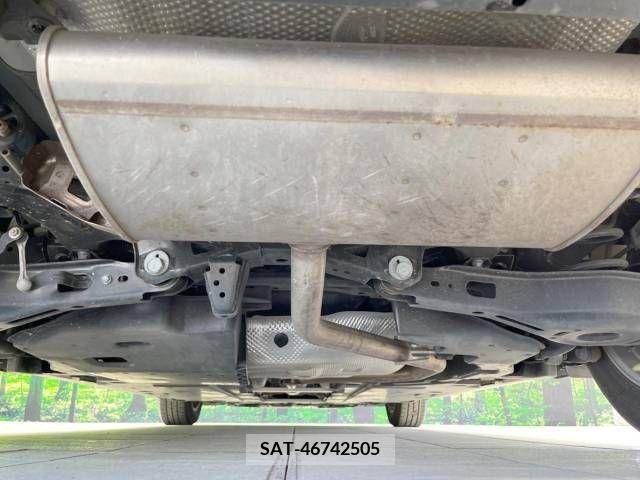 Toyota PRIUS 2022-07 322492-19