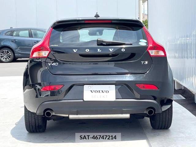 Volvo V40 2018-10 382130-18