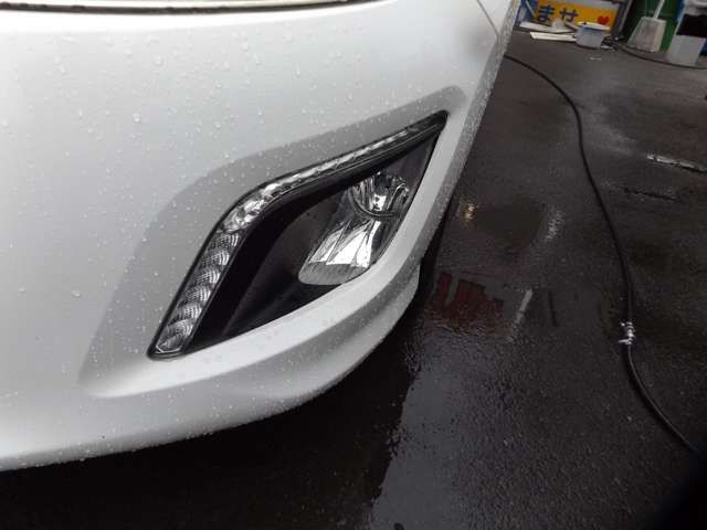 Peugeot 308 2011-12 1277-19