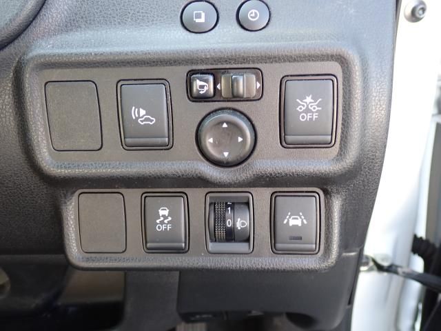 Nissan NOTE 2018-09 23331-17