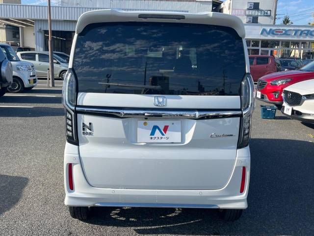 Honda N BOX CUSTOM 2022-01 186519-15