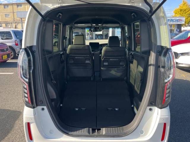 Honda N BOX CUSTOM 2022-01 186519-10