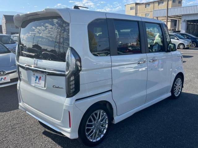 Honda N BOX CUSTOM 2022-01 186519-17