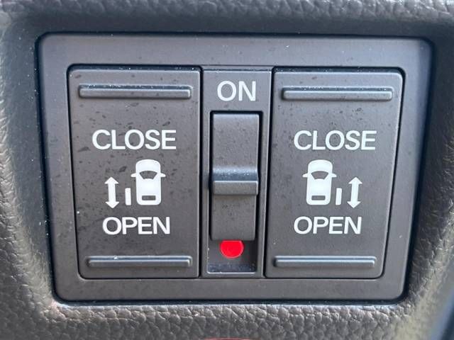 Honda N BOX CUSTOM 2022-01 186519-3
