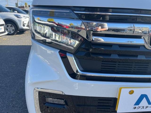 Honda N BOX CUSTOM 2022-01 186519-12