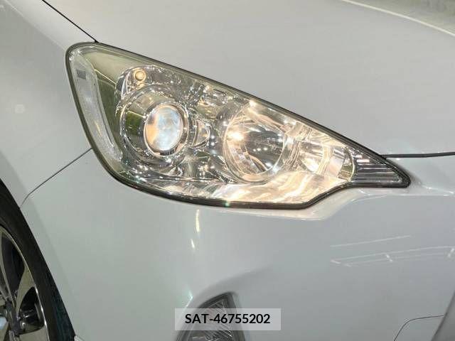 Toyota AQUA 2014-03 376428-10