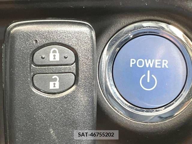 Toyota AQUA 2014-03 376428-5