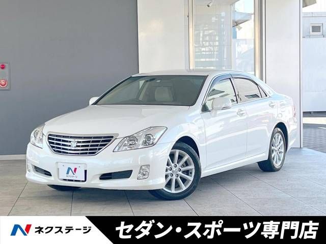 Toyota CROWN SEDAN 2009-12 182697-0