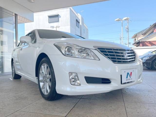 Toyota CROWN SEDAN 2009-12 182697-16